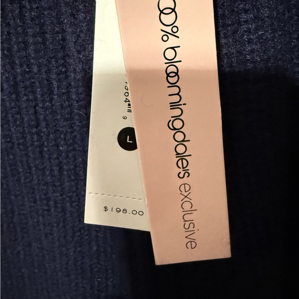 NWT Aqua cashmere sweater - Picture 2 of 3